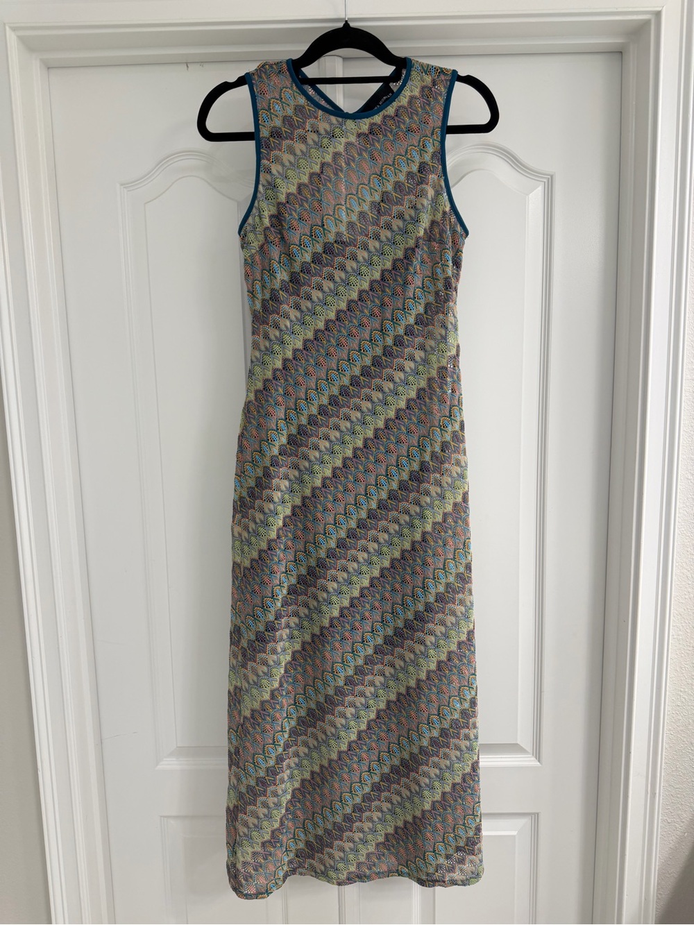 ✅ Donna Morgan Sleeveless Maxi Dress in Teal and Multicolor Wave Print size 4 - Picture 2 of 14